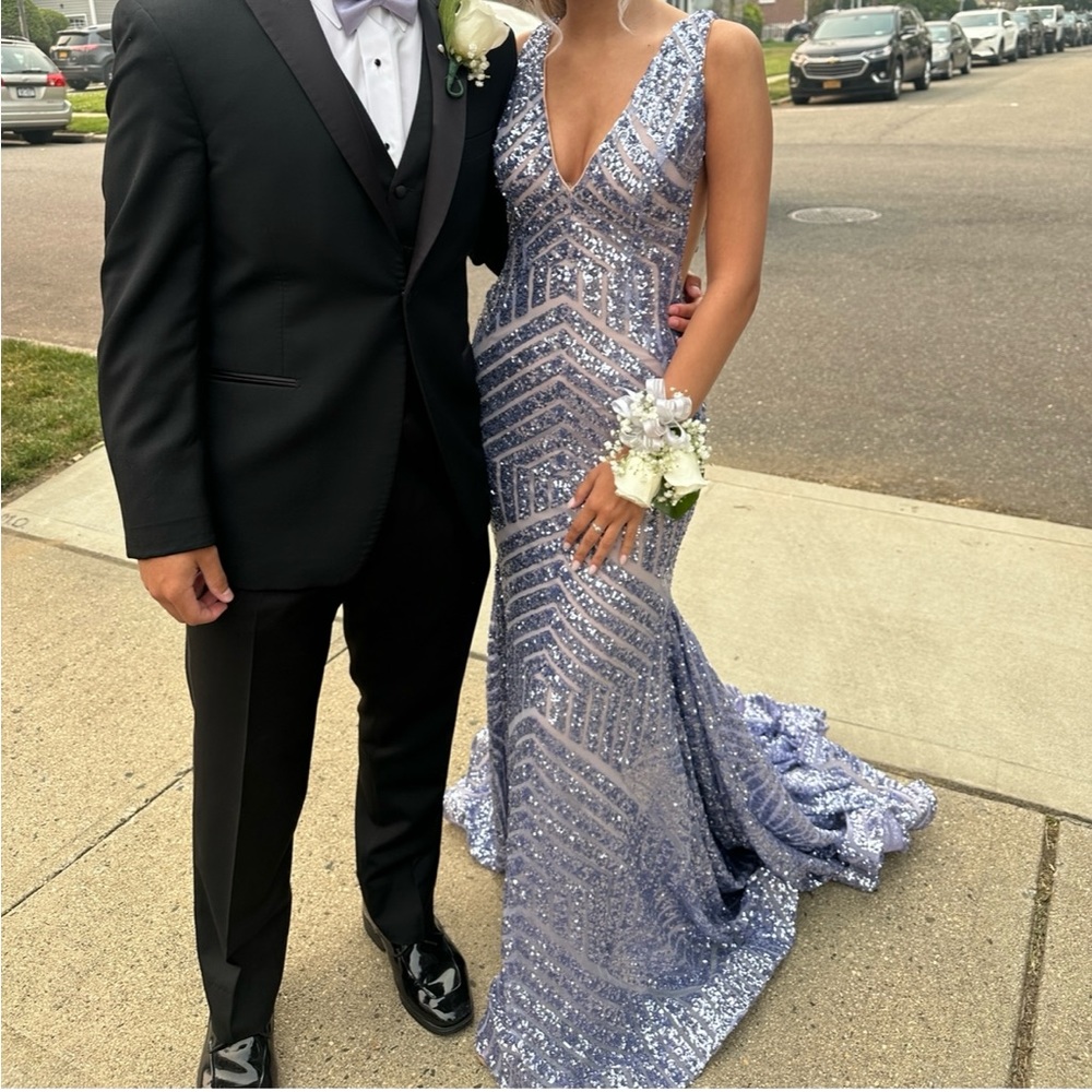 Jovani GORGEOUS dress. Shown on The Bachelor. Smoke free home inly wore 1x.